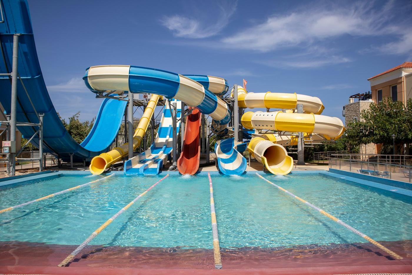 Wave pool